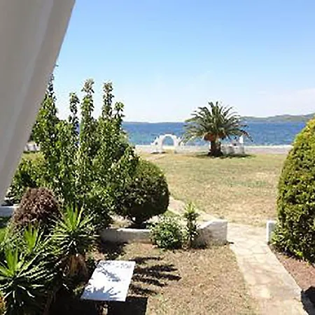 Prázdninový dům Greek White House