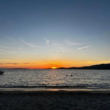 بيت للعطل Greek White House *