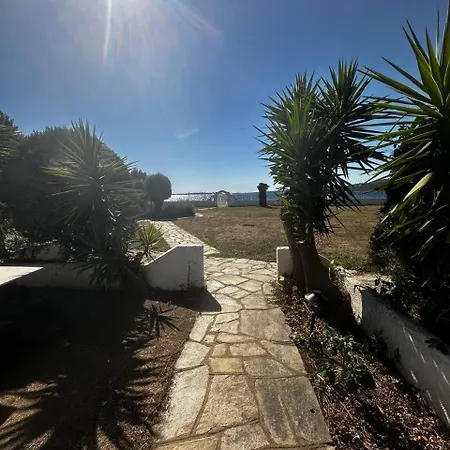 Дом отдыха Greek White House